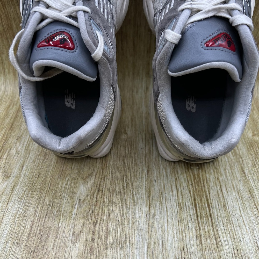 New Balance 9060 Sneaker Men's Size 9.5 Grey Rain Cloud Castlerock U9060GRY - Picture 5 of 10